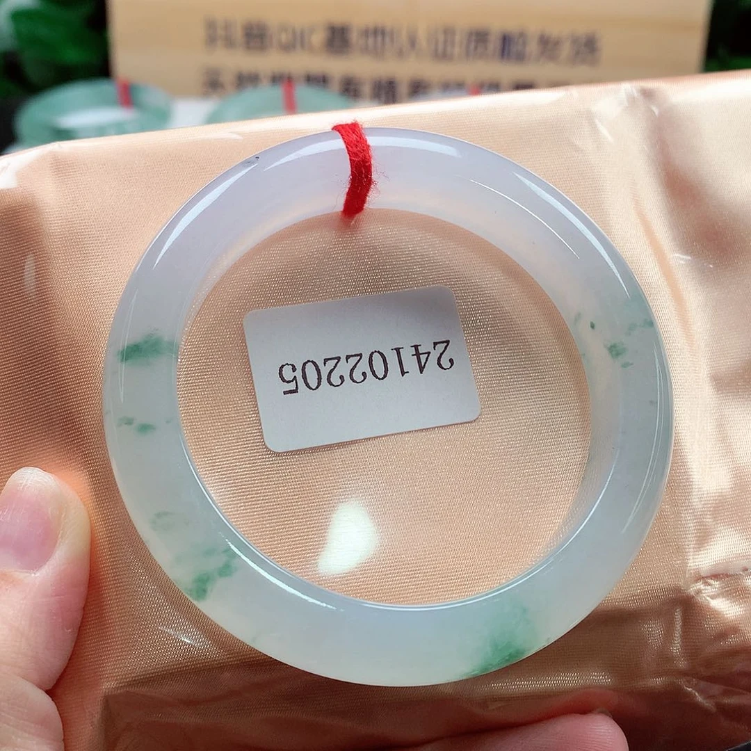 未镶嵌手镯翡翠81号，天然A货翡翠手镯