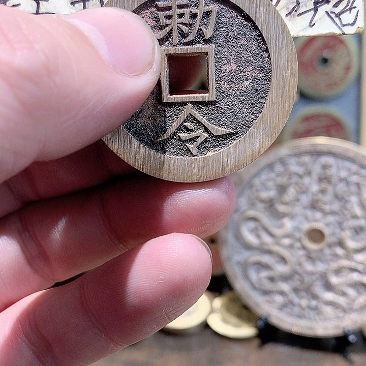 现在工艺品挂饰吊坠