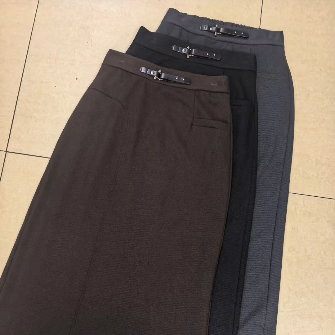 高腰时尚麂皮绒直筒半身裙秋冬新款通勤简约包臀裙