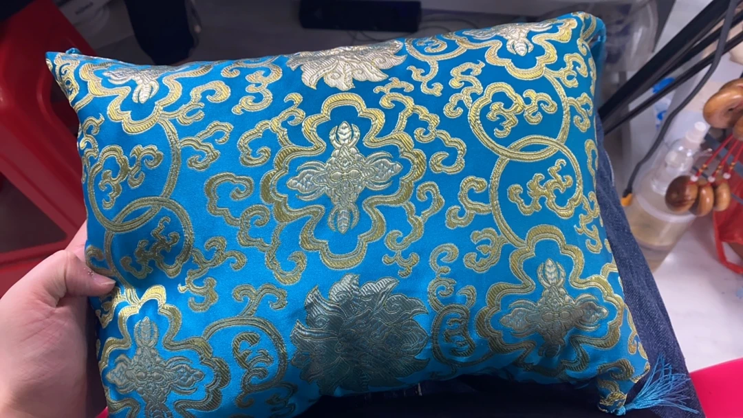 精品金丝楠抛花枕头