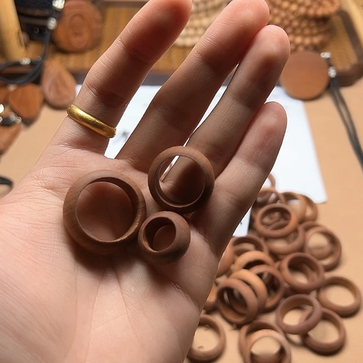 檀香木手串/手链戒指三件套（瑕疵）