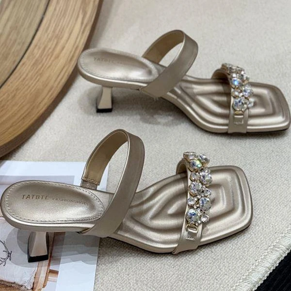 网红时髦方头气质细跟一字拖女2025新款夏水钻洋气百搭外穿凉拖鞋