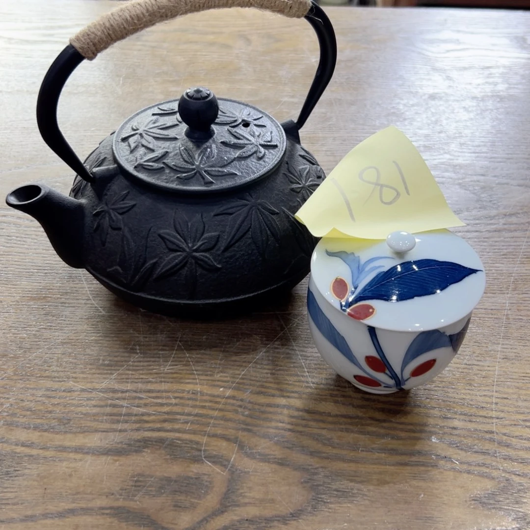 瓷片陶瓷和金属表面涂了