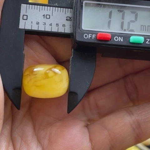 【闪购商品】裸石蜜蜡未镶嵌84杂