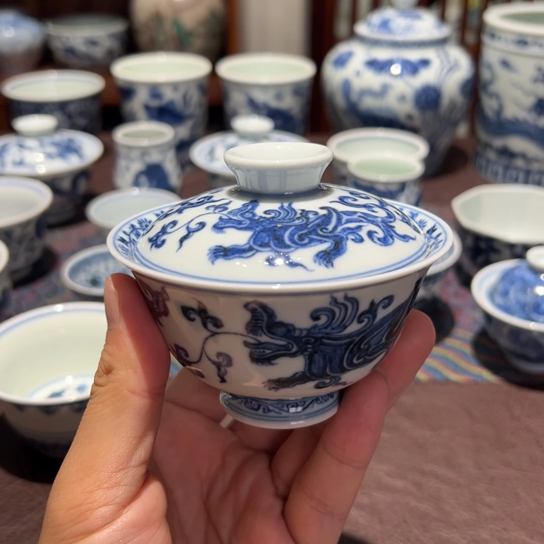 精品青花五龙纹夔龙二才盖碗约120毫升