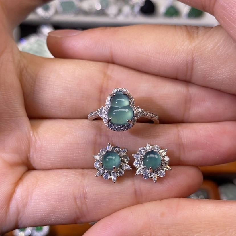 【闪购商品】翡翠颈饰未镶嵌胖****-天然