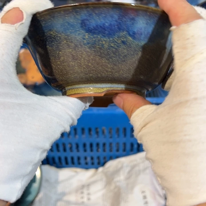 当代艺术花盆艺术作品