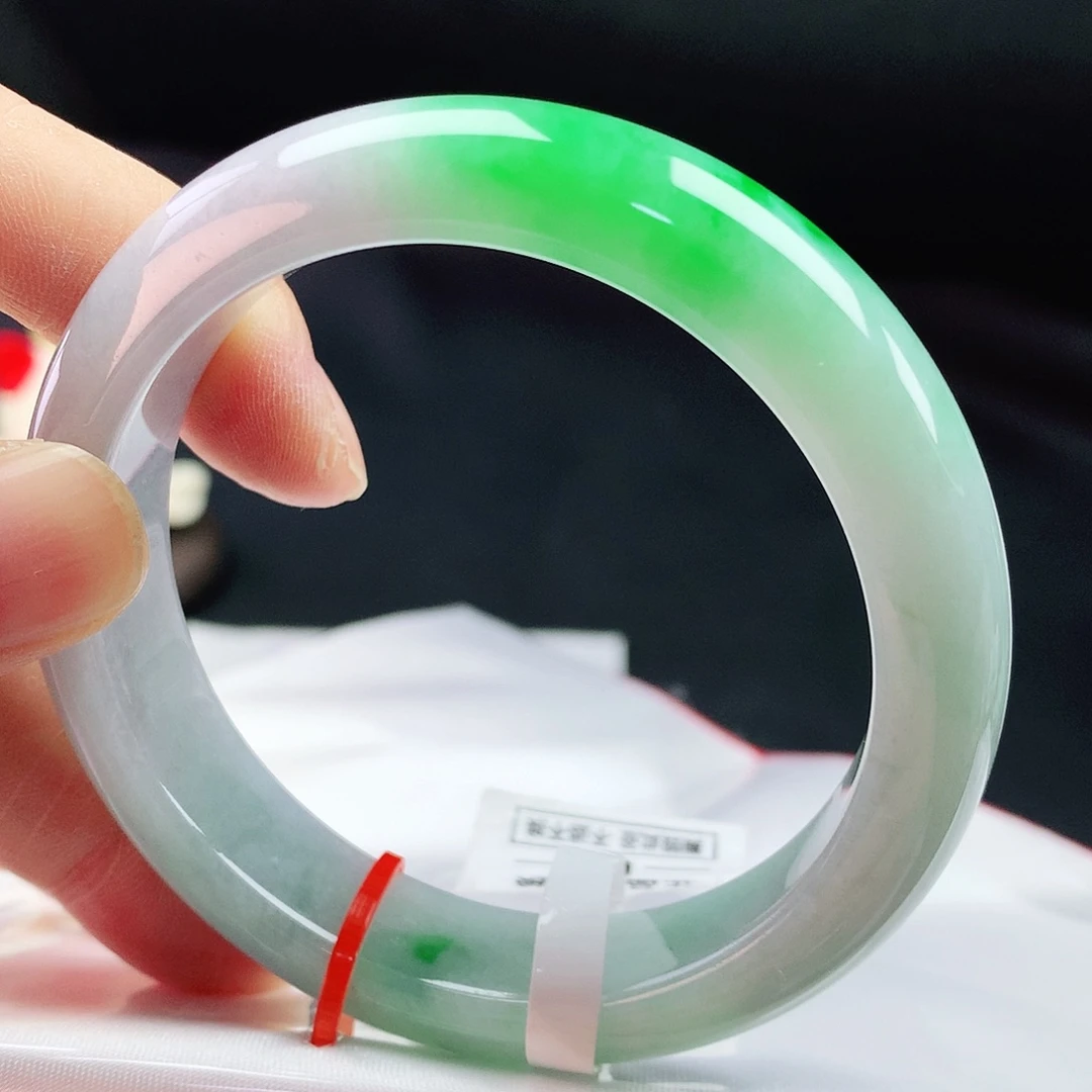 翡翠手镯未镶嵌55+圈