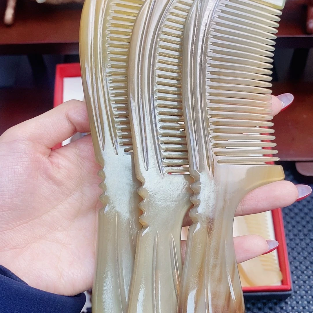 纯手工制作纯牛角梳子