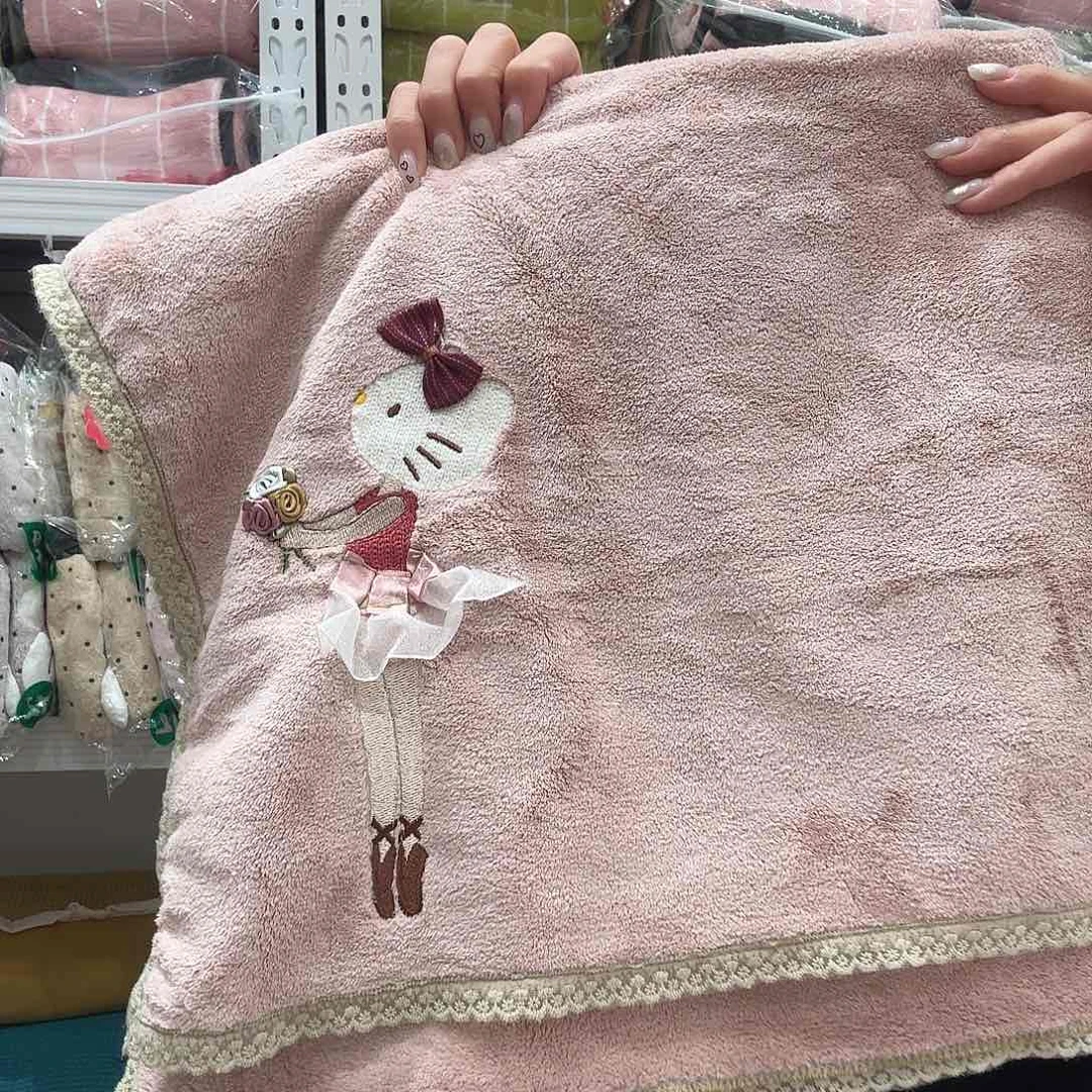 三醋酯纤维粉色小猫浴巾一条