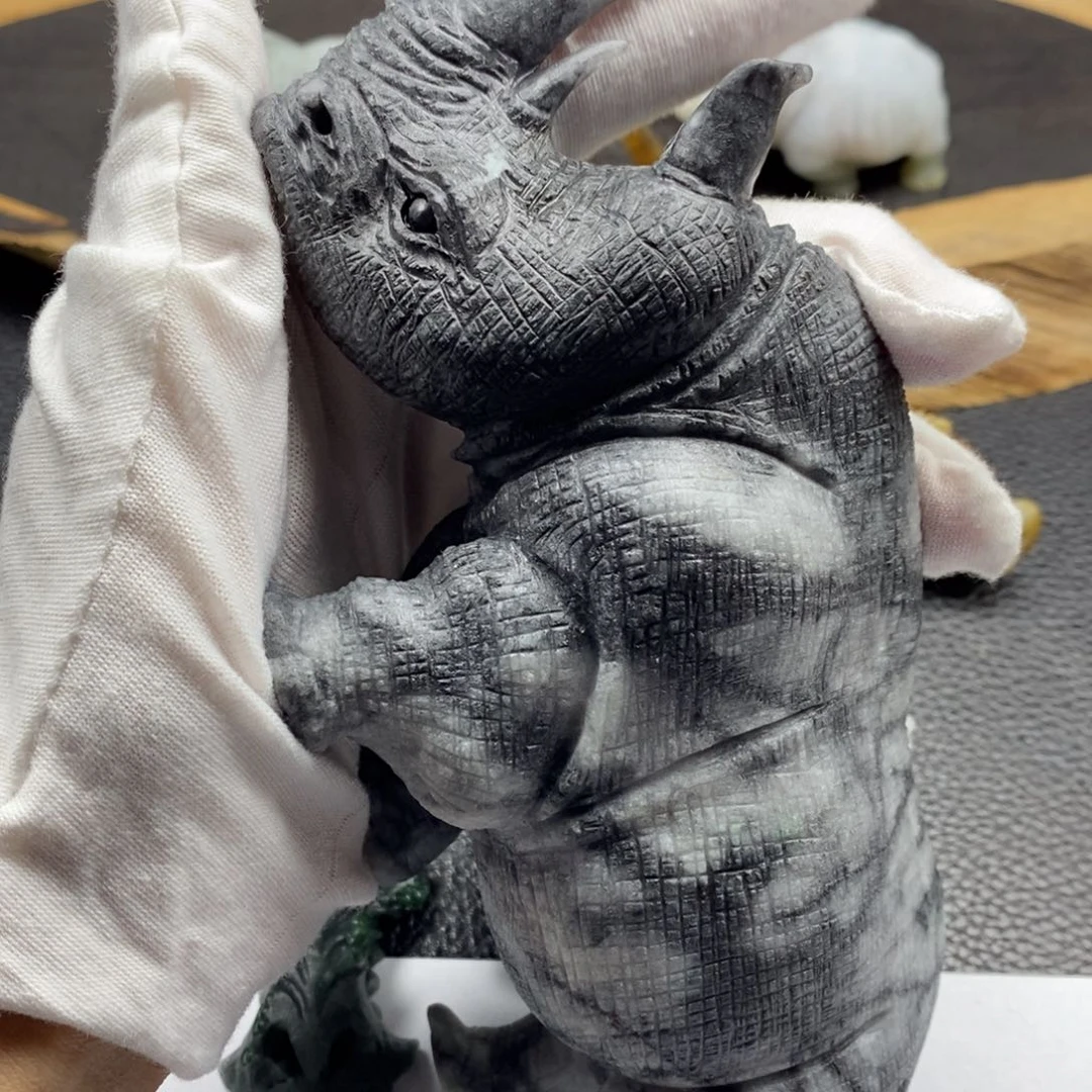 定制翡翠未镶嵌红*