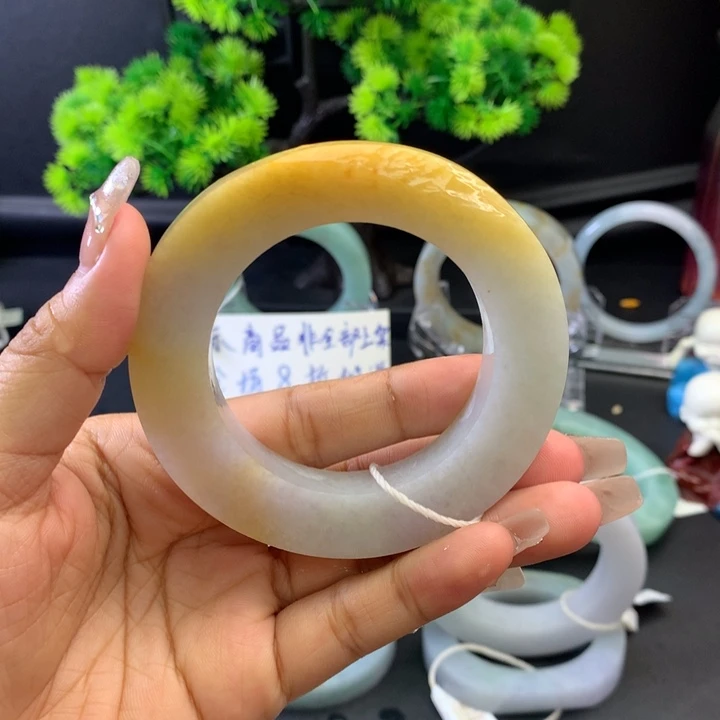 定制翡翠圆条未镶嵌