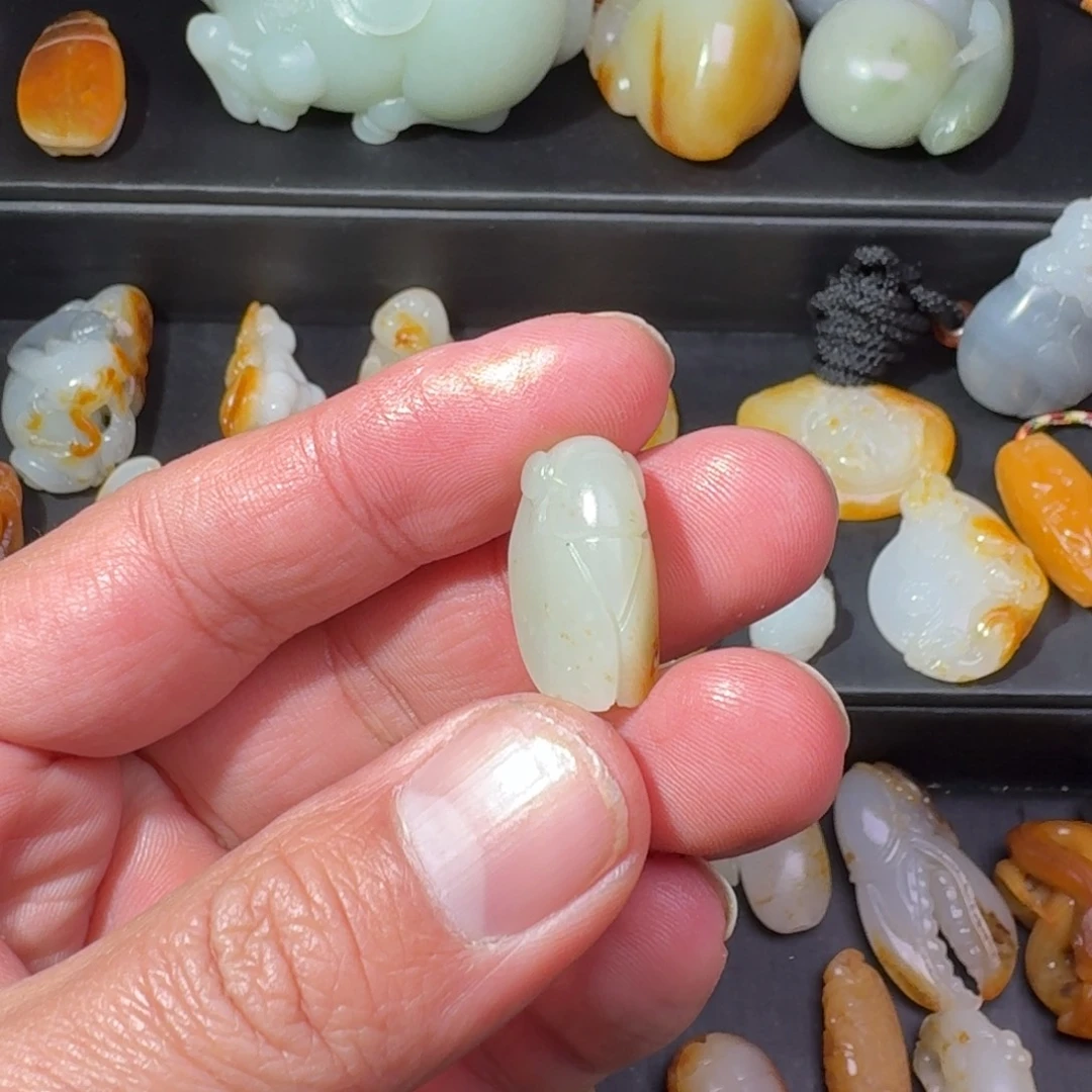 和田玉未镶嵌吊坠(不含链)