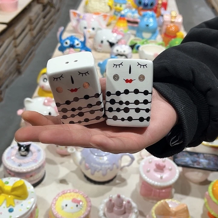 紫砂茶叶罐这么多人