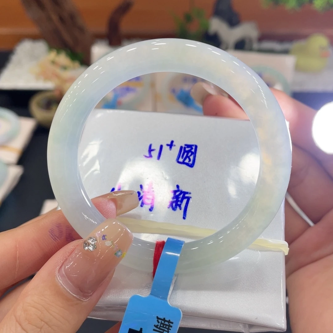 翡翠未镶嵌手镯(圆镯)天然缅甸翡翠A货手镯 66