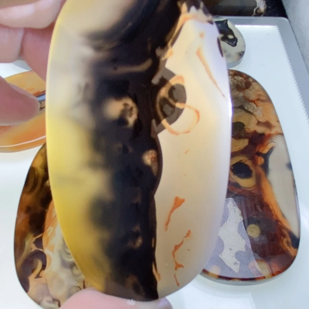 【闪购商品】玛瑙/玉髓颈饰未镶嵌行*者