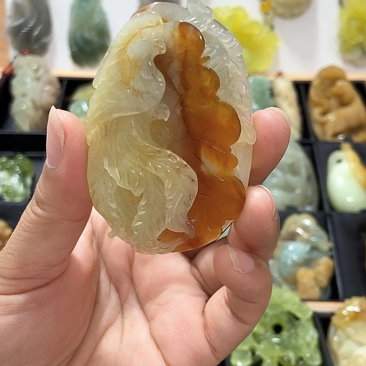 蛇纹石玉未镶嵌挂件