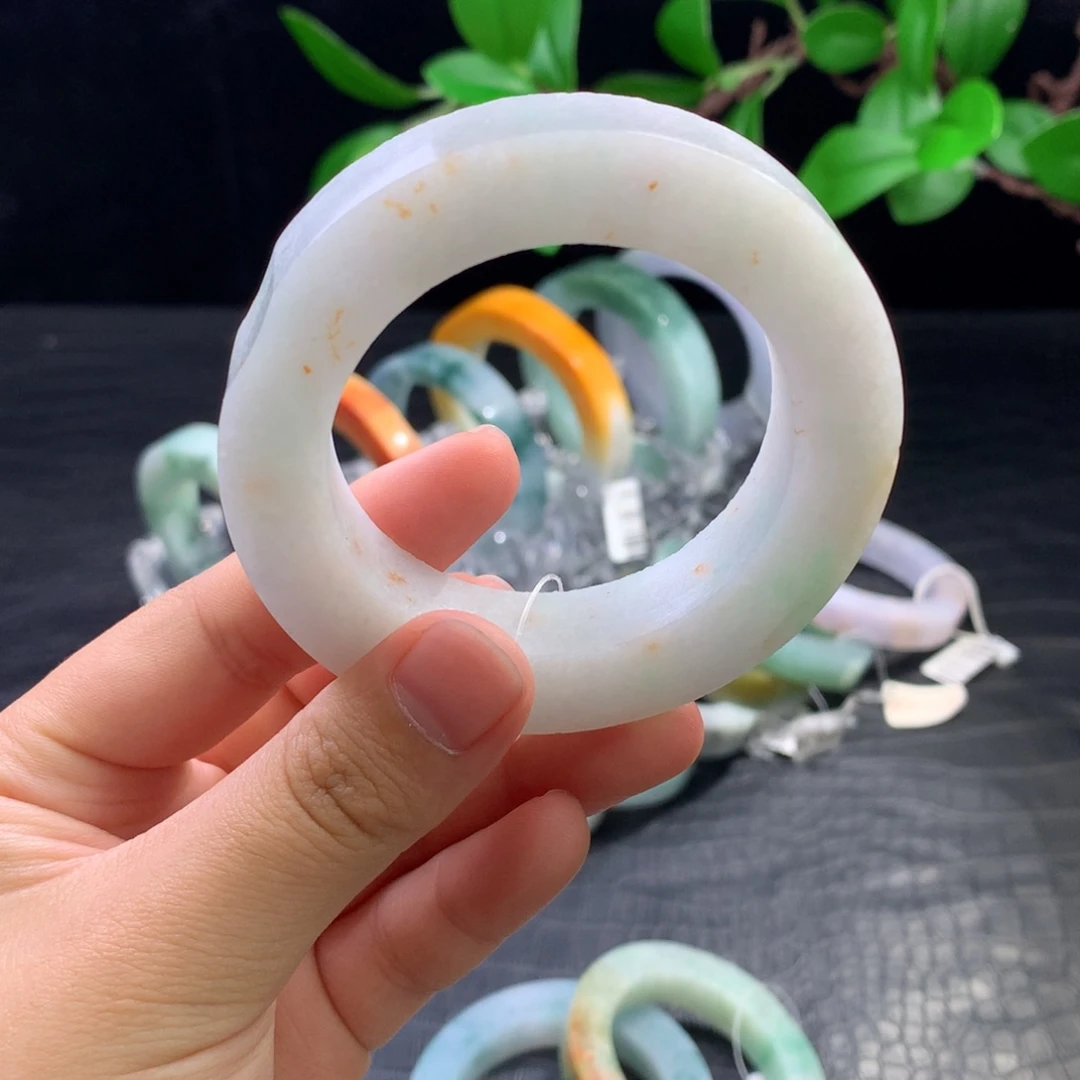 未镶嵌手镯定制翡翠