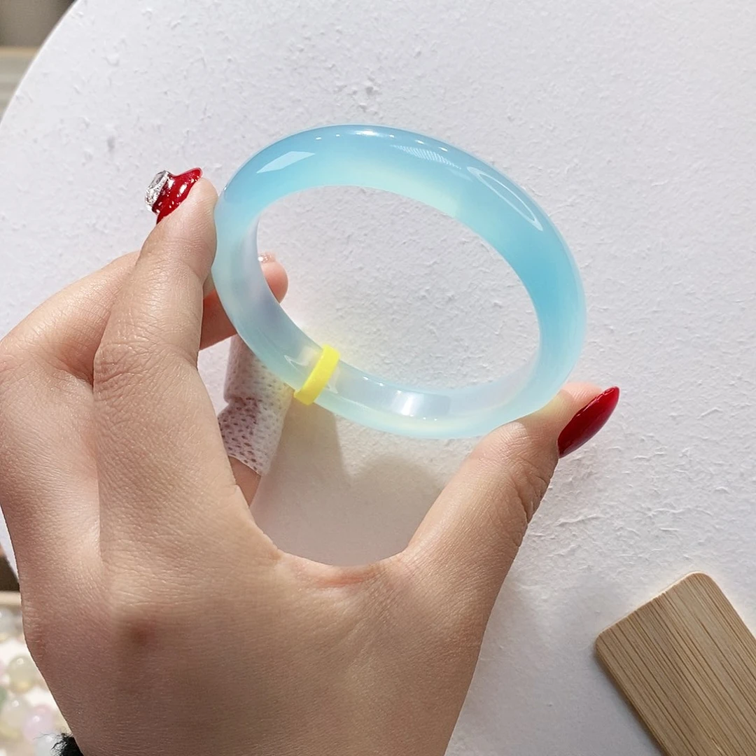 手镯玛瑙/玉髓未镶嵌56