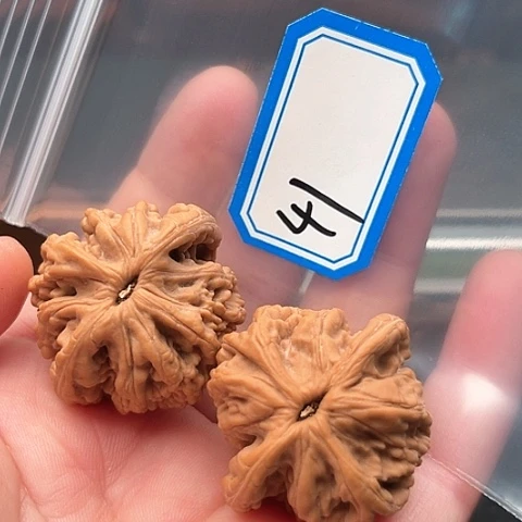 文玩核桃吊坠麦*虎