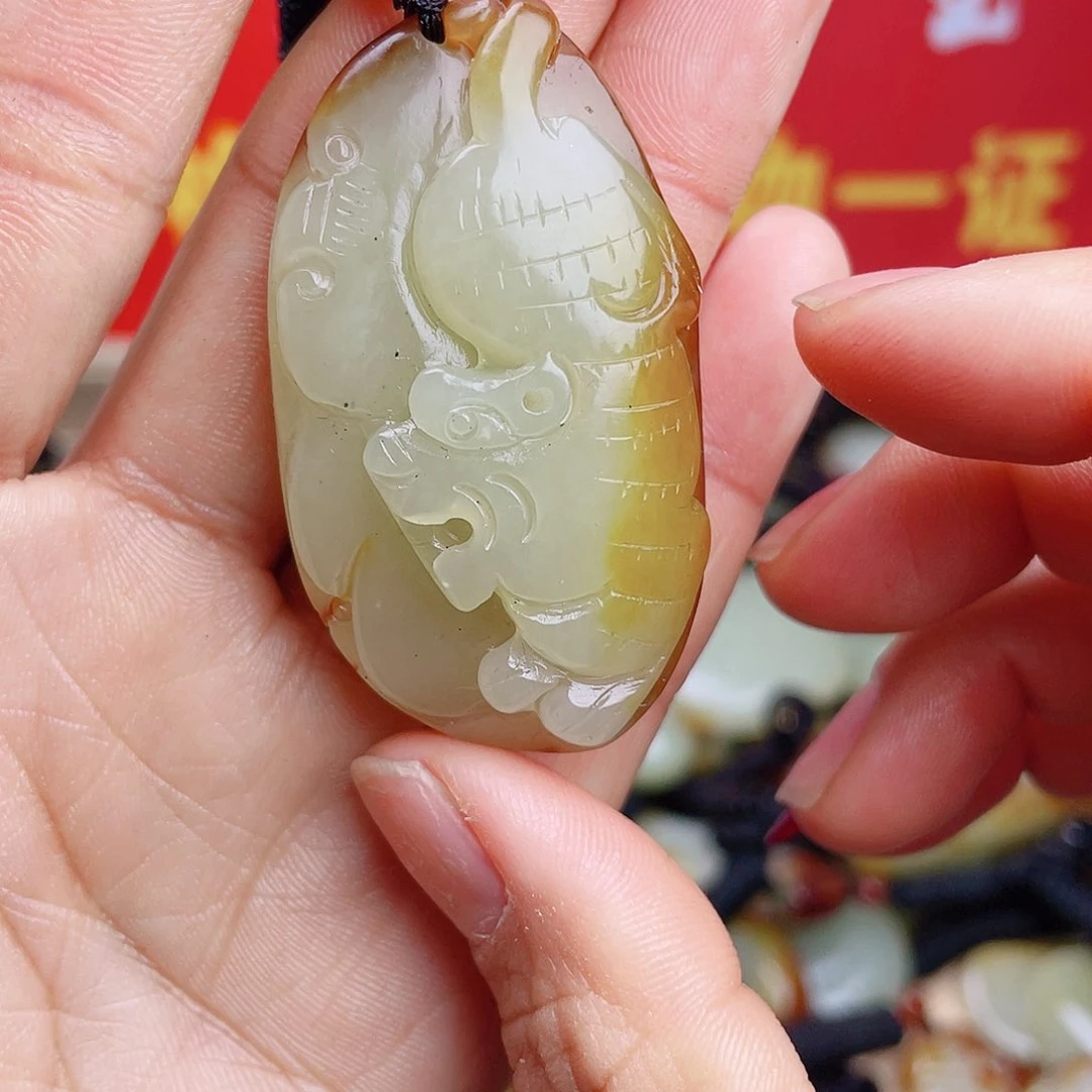 和田玉颈饰未镶嵌