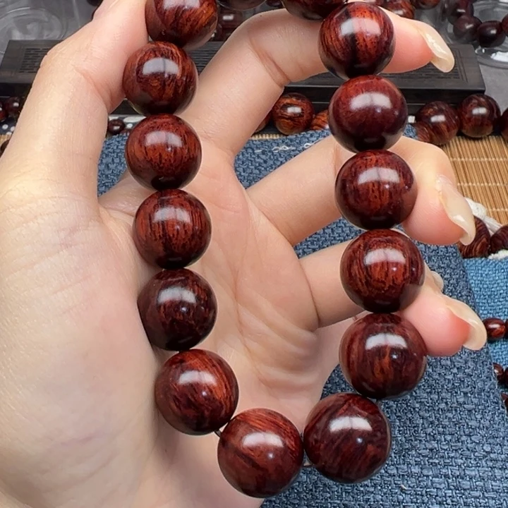 藤类海南红降黑金1.5圆珠（瑕）