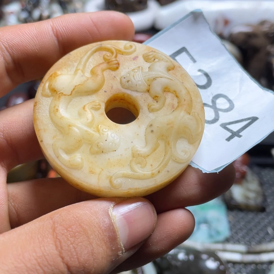 和田玉（糖玉）挂件未镶嵌