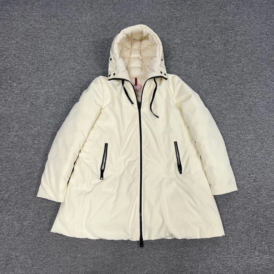 95新 MONCLER 蒙口 奶白色 连帽 长款羽绒服