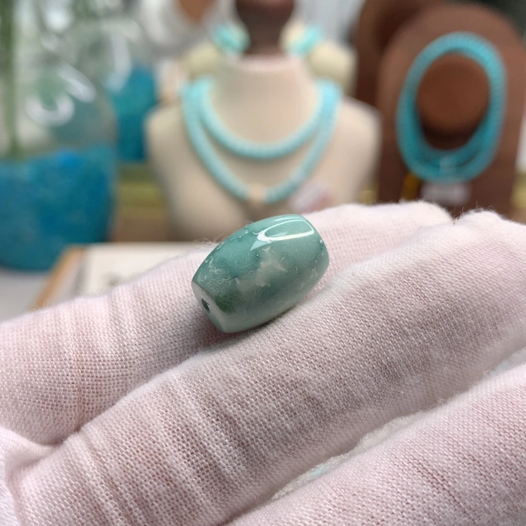 绿松石未镶嵌饰品