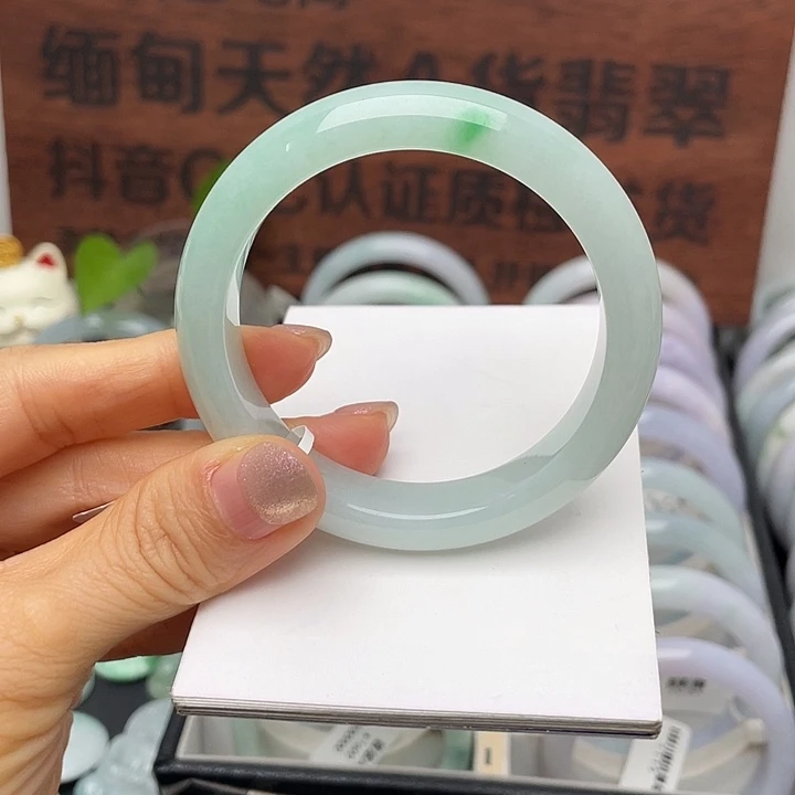 翡翠未镶嵌手镯52正圈