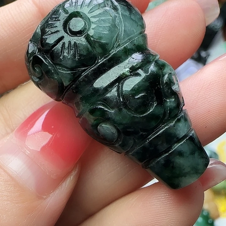 翡翠未镶嵌颈饰天然A货598