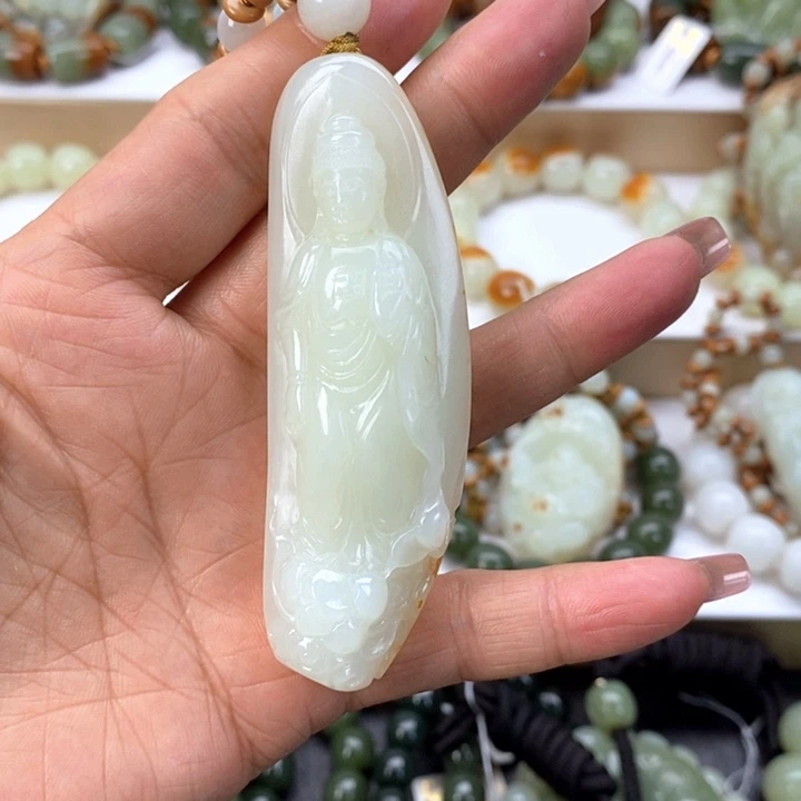 【闪购商品】透闪石质玉挂件未镶嵌玉**生