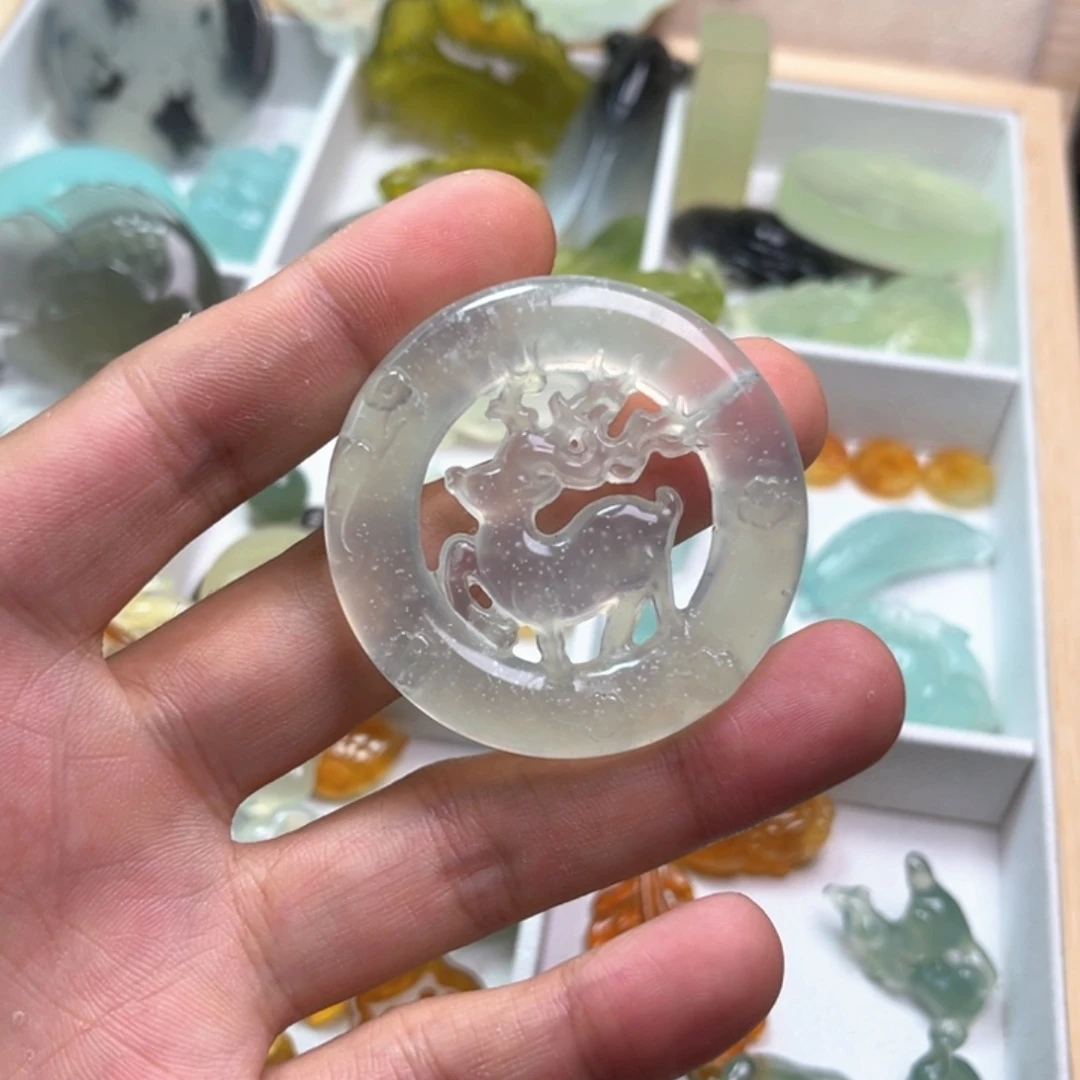 未镶嵌蛇纹石玉颈饰