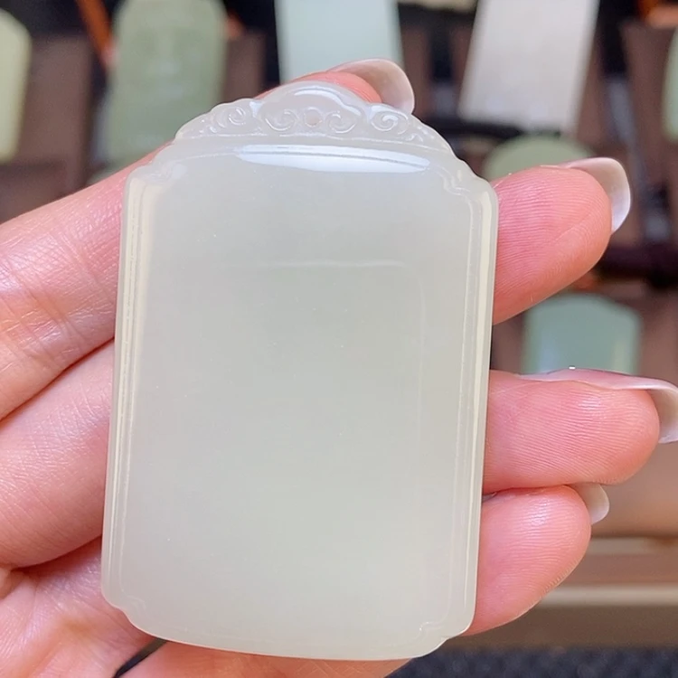 【闪购商品】颈饰未镶嵌和田玉