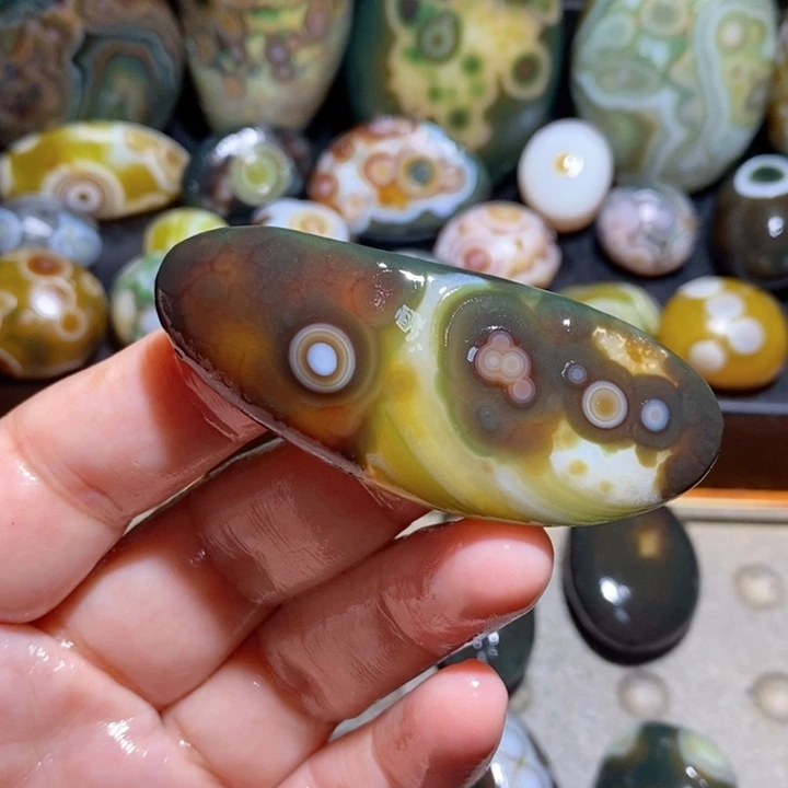 未镶嵌玛瑙/玉髓珠宝半成品124