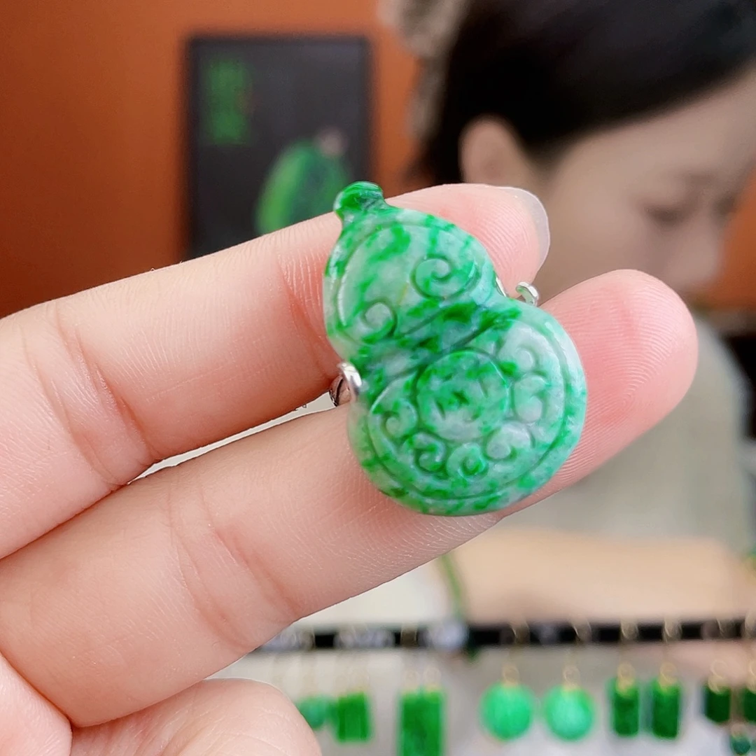 翡翠银S925镶嵌耳饰