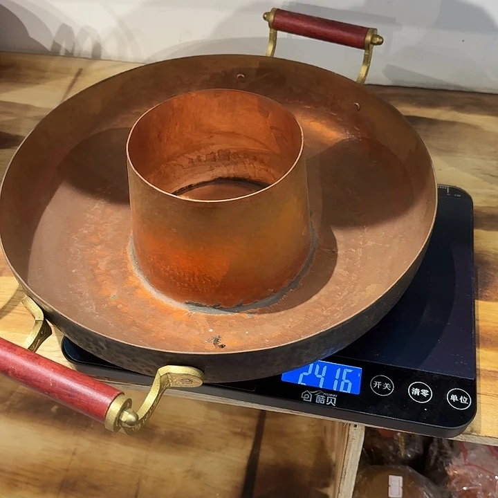 阿***鹏紫铜手工制作摆件一个