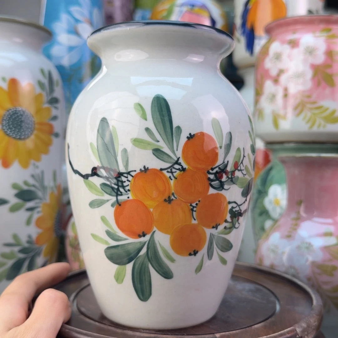 景德镇纯手绘陶瓷花瓶