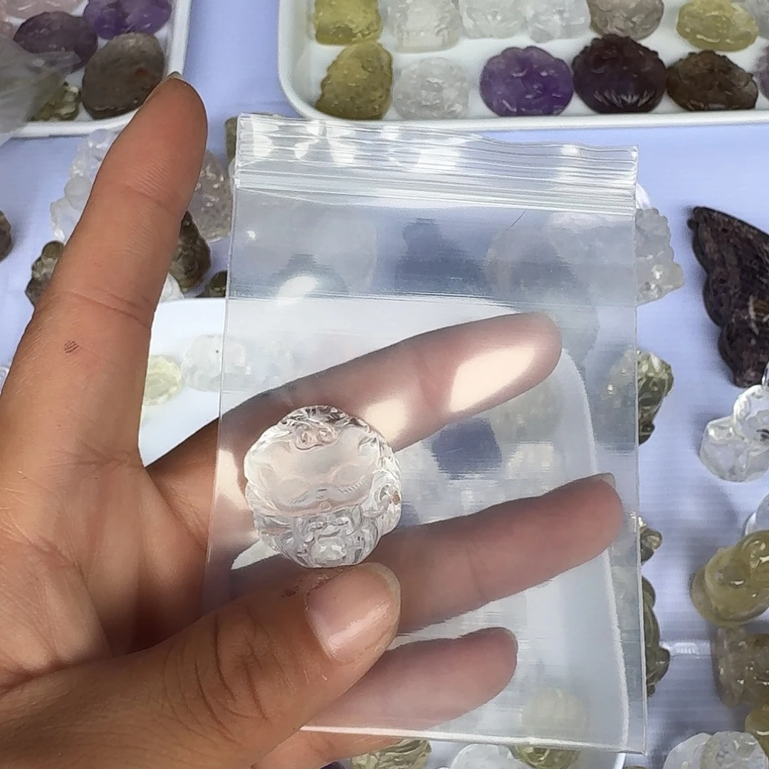 千***布未镶嵌手链烟晶白