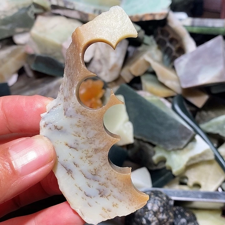 未镶嵌和田玉（糖玉）珠宝奇石