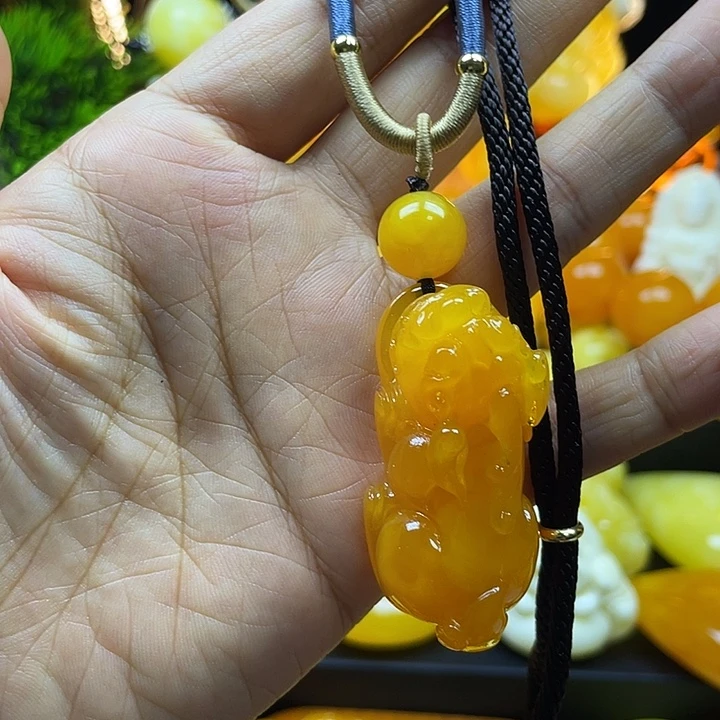 人***阳无非金属全品无瑕老腊飘花小貔貅