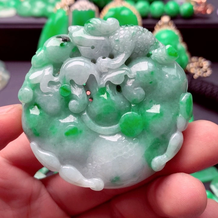 翡翠未镶嵌吊坠(不含链)