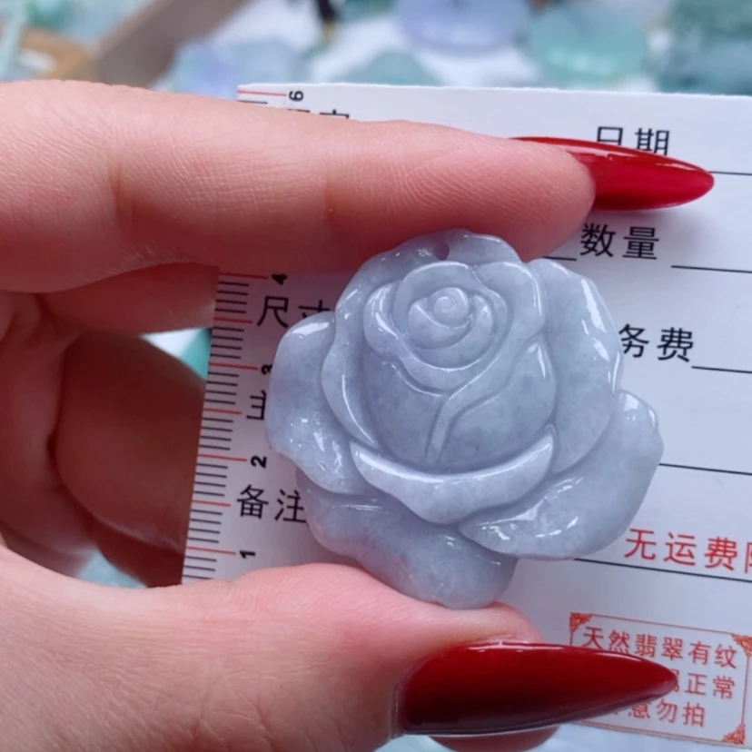 【闪购商品】翡翠未镶嵌颈饰