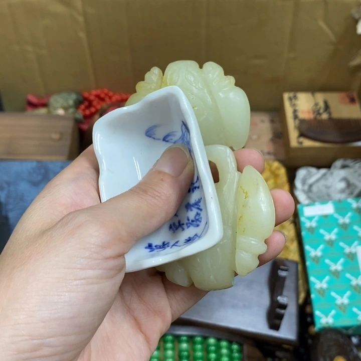 猴***子瓷中古品瓷工艺品的