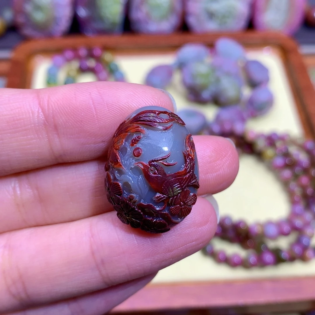 玛瑙未镶嵌挂件盐源定制