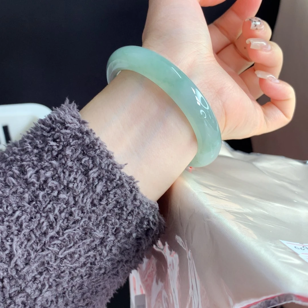 翡翠手镯未镶嵌（37号）