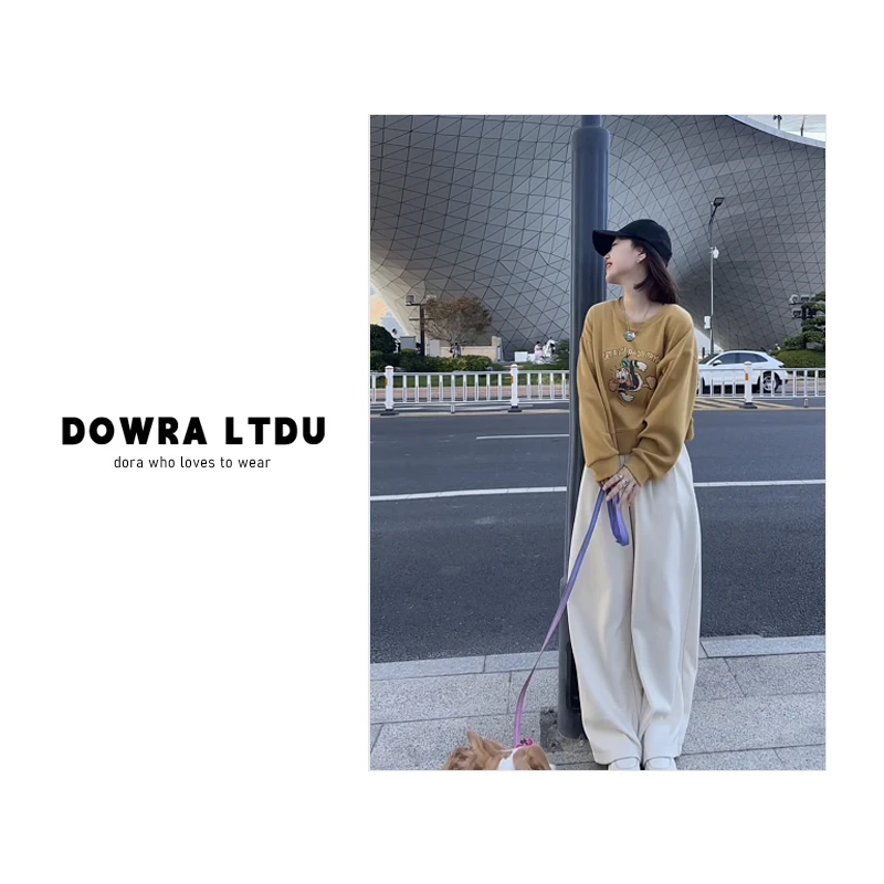 朵拉【俏皮鸭】2025年秋季新款圆领唐老鸭长袖百搭卫衣女243-0770