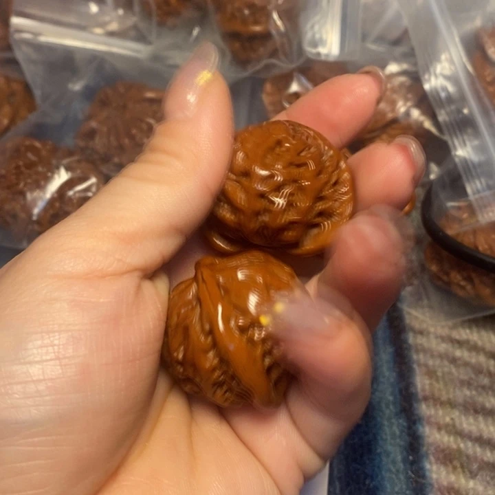 E***.文玩核桃吊坠