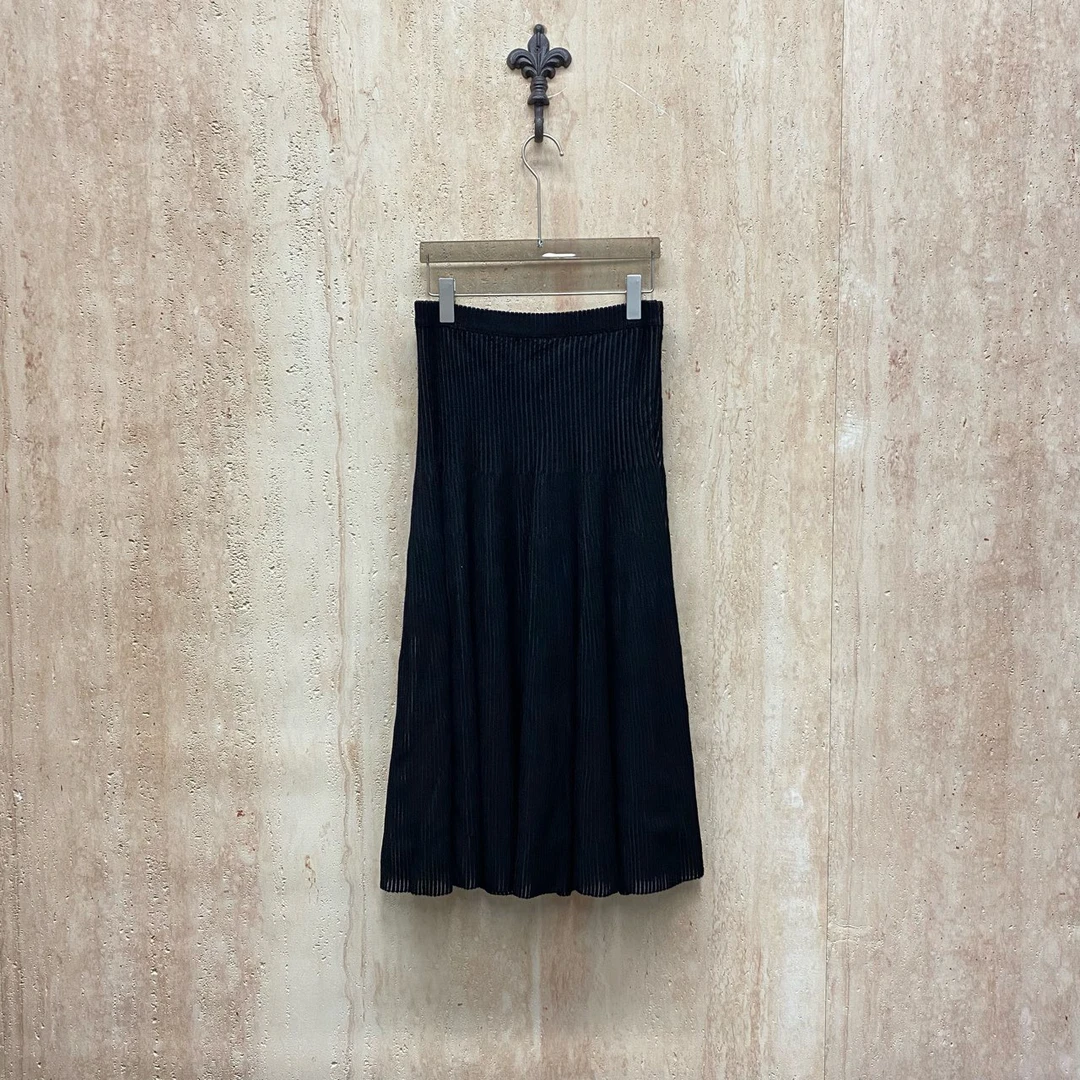 99新 Givenchy/纪梵希 Givenchy 黑色条纹灯芯绒半身裙/s码/33391