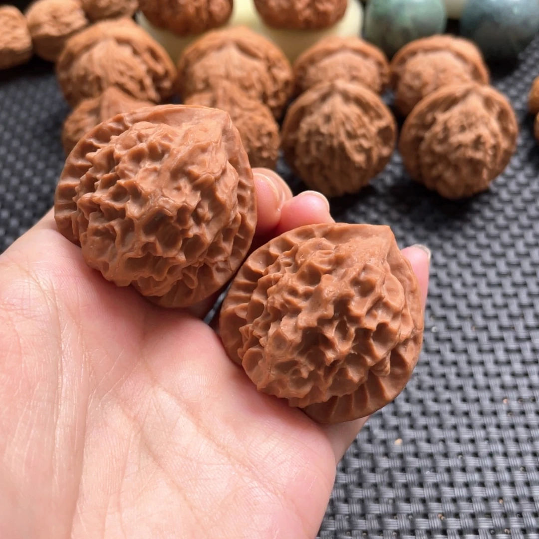 文玩核桃吊坠龙鳞纹40全品
